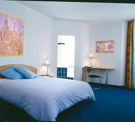 Amadeus Hotel Sarreguemines Esterno foto