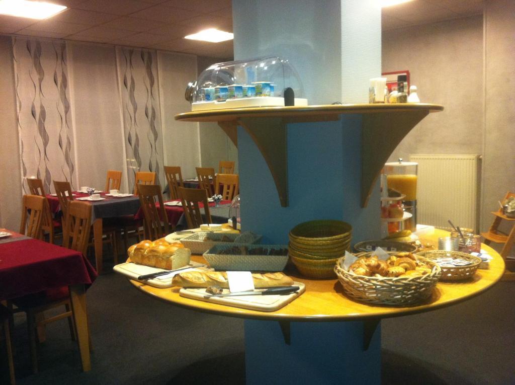 Amadeus Hotel Sarreguemines Esterno foto