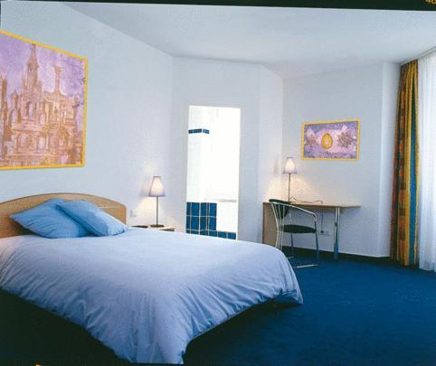 Amadeus Hotel Sarreguemines Esterno foto